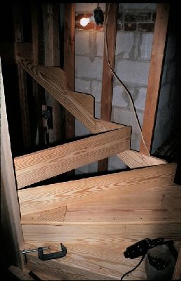 1977 12 _11 stair.jpg