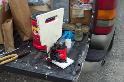 bilge pump.JPG (120.38 KiB) Viewed 66518 times Bilge pump on mounting bracket